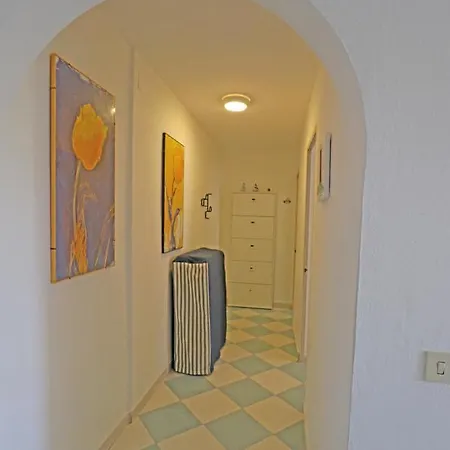 Volta 01 - Bilocale Con Veranda Attrezzata In Centro Storico - La Maddalena - Soluzioni Intelligenti La Maddalena (Sassari)